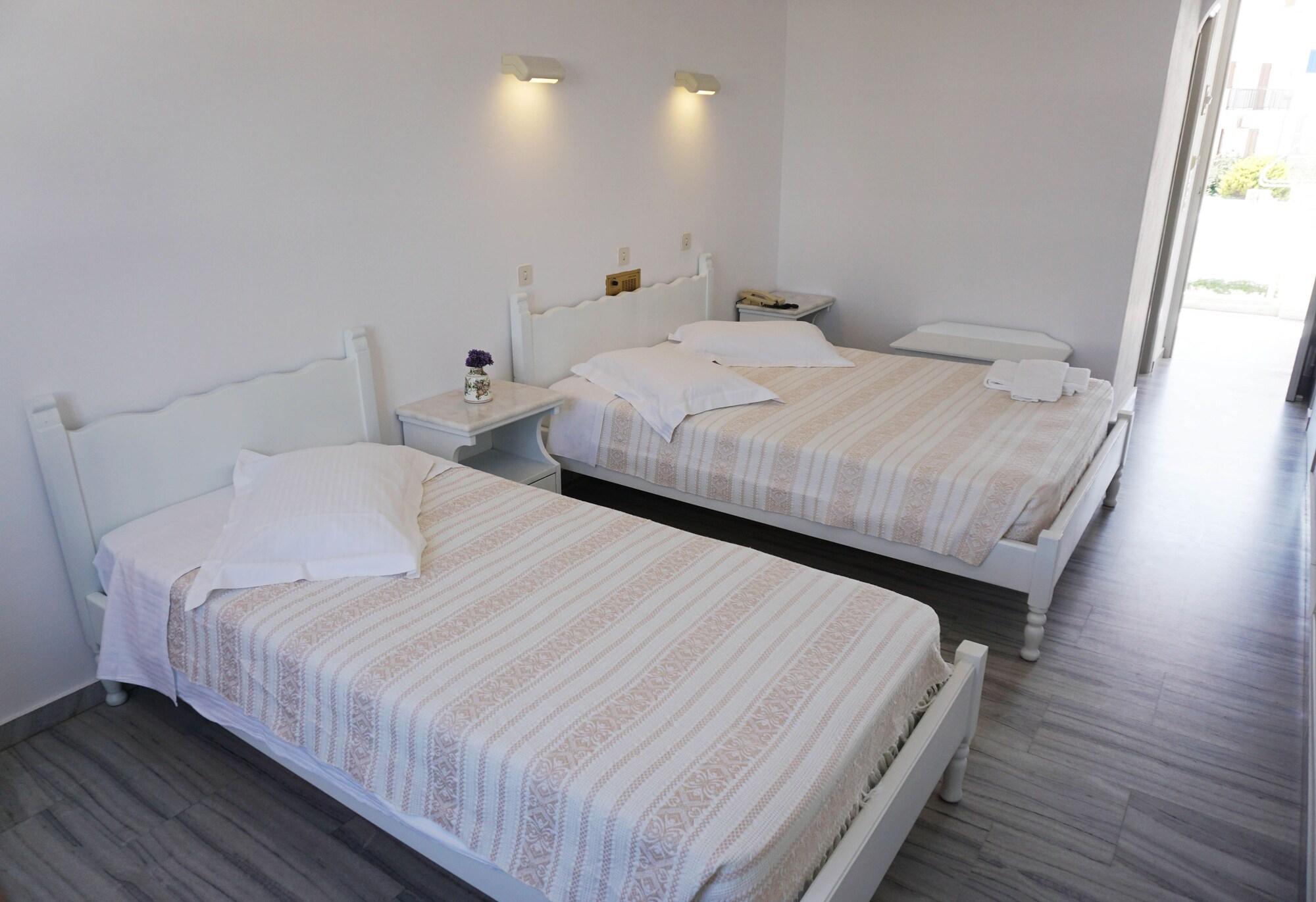 Hotel Paros Exterior photo