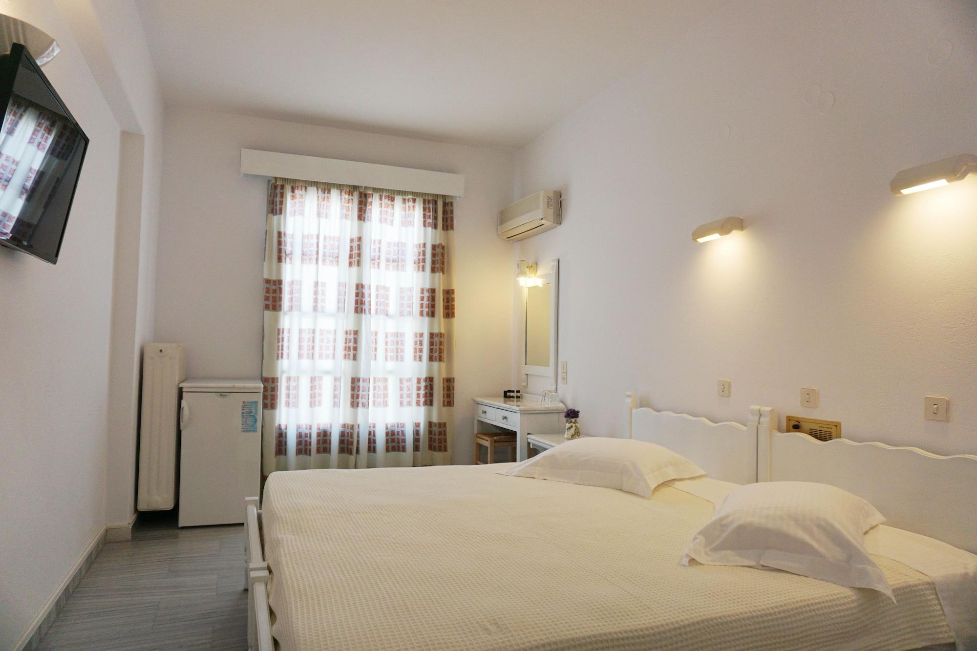 Hotel Paros Exterior photo