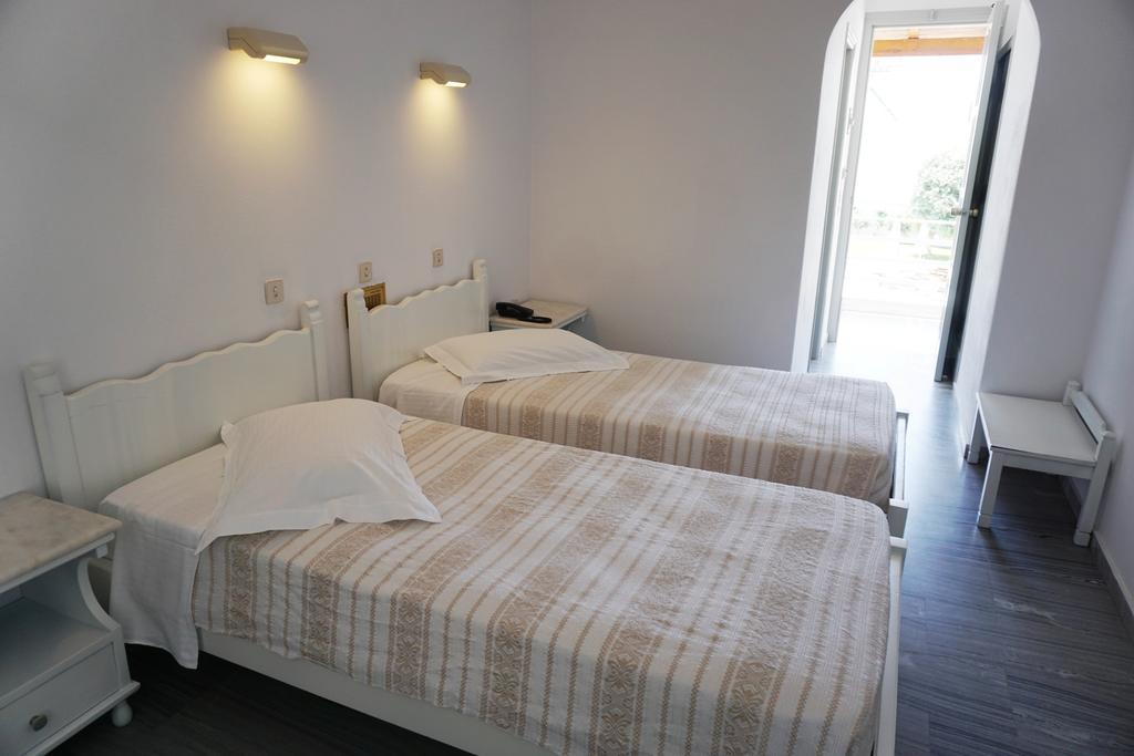 Hotel Paros Exterior photo